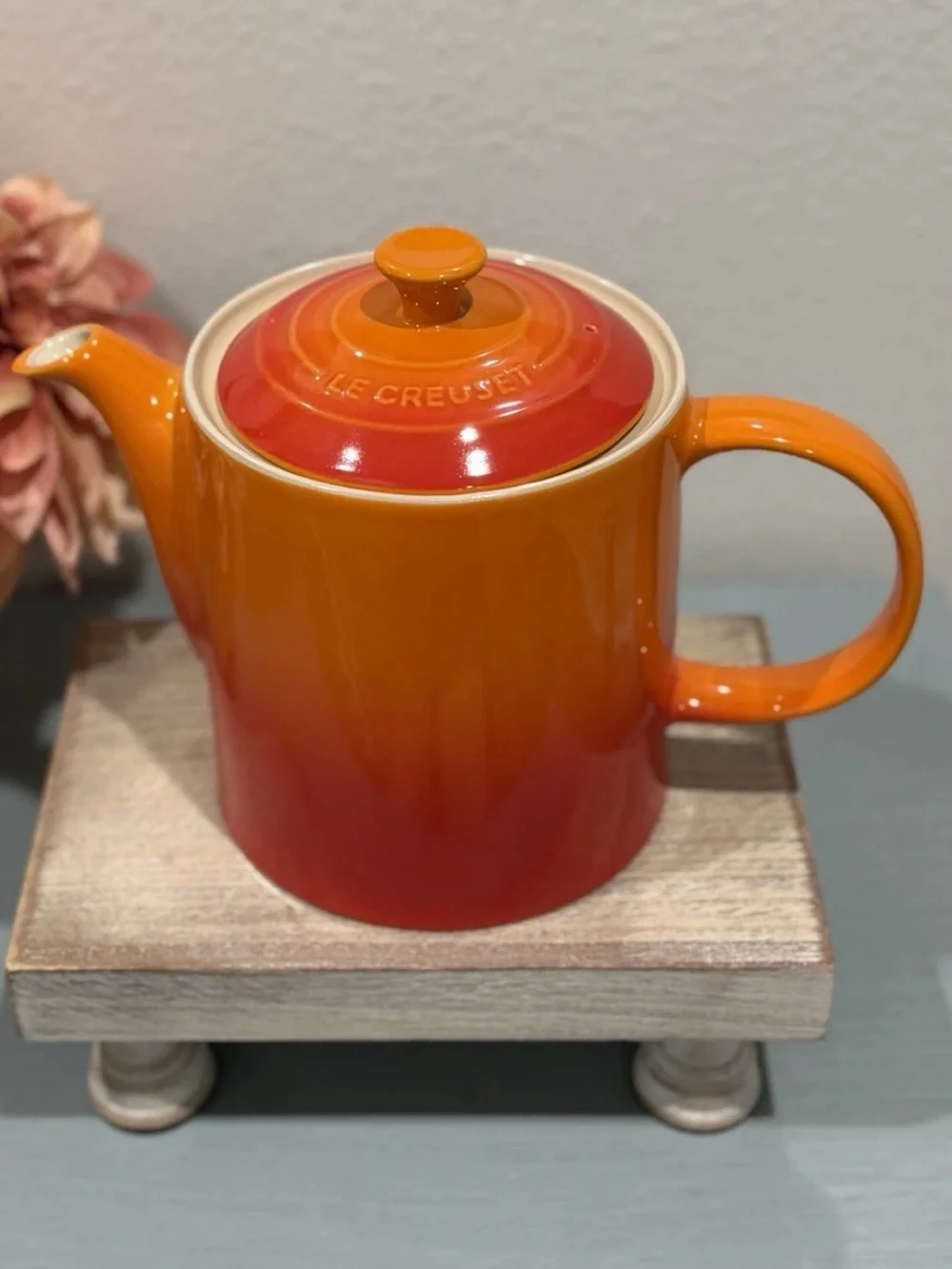 Le Creuset Stoneware Grand Teapot Flame 1.3L - new with tags